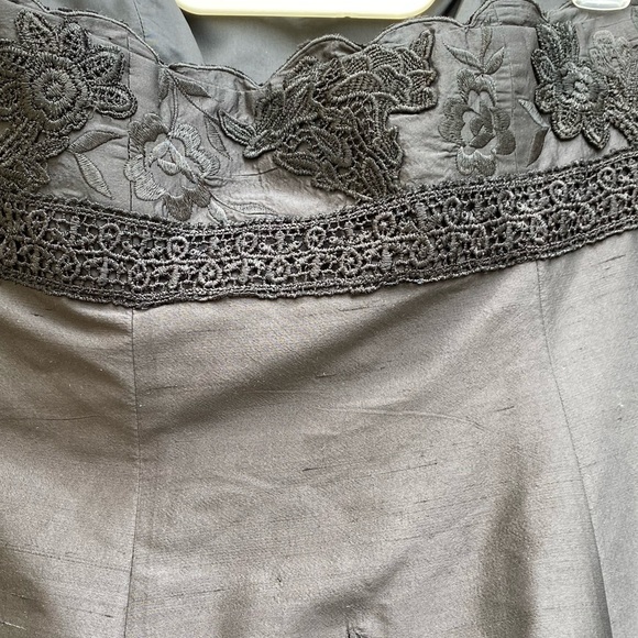 SHANI 100% silk hand beaded strapless dress - Picture 11 of 15